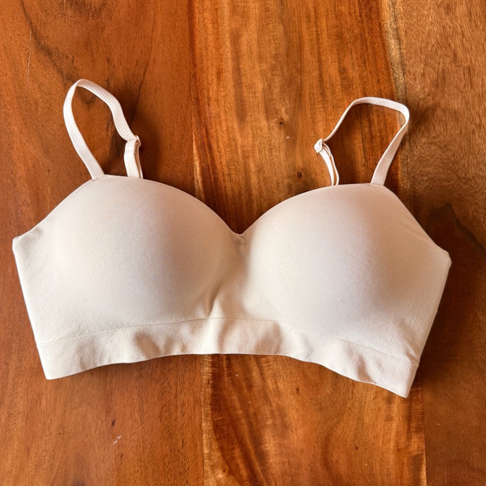 TrueKind Women's‎ Beige Bra Size L